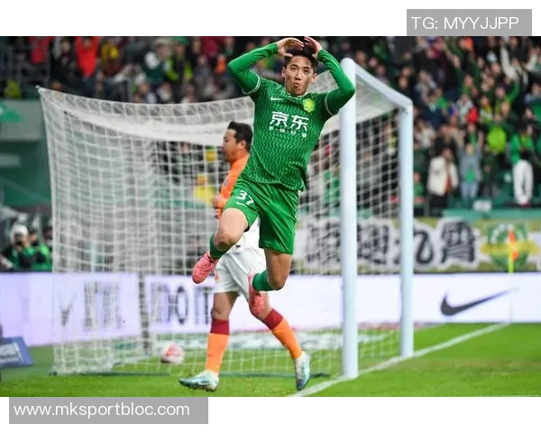 法比奥逆袭成中超金靴赛后感动落泪展现真情与坚持