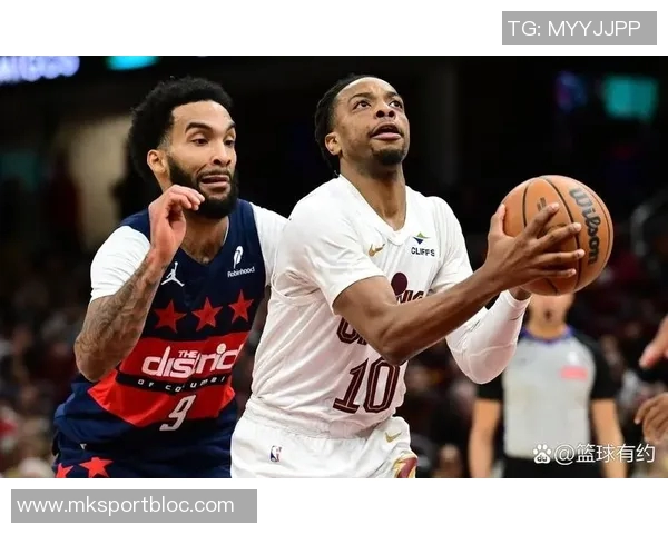 加兰表现出色三分命中率高效贡献15分5板6助球队战绩提升至正负值18最低