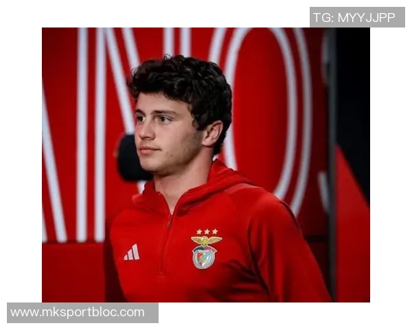 曼联中场急需替代者若昂内维斯或成最佳人选