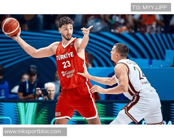 申京有潜力成为下一个约基奇现役内线难以匹敌其水平